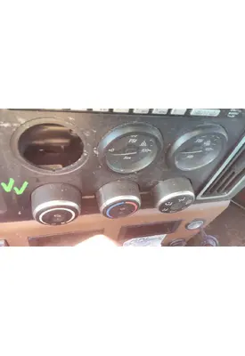 FREIGHTLINER CASCADIA 126 TEMPERATURE CONTROL
