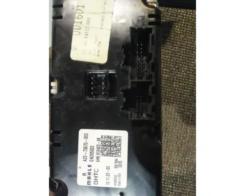 FREIGHTLINER CASCADIA 126 TEMPERATURE CONTROL