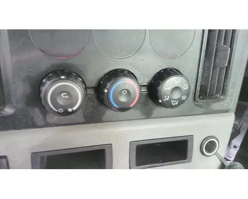FREIGHTLINER CASCADIA 126 TEMPERATURE CONTROL