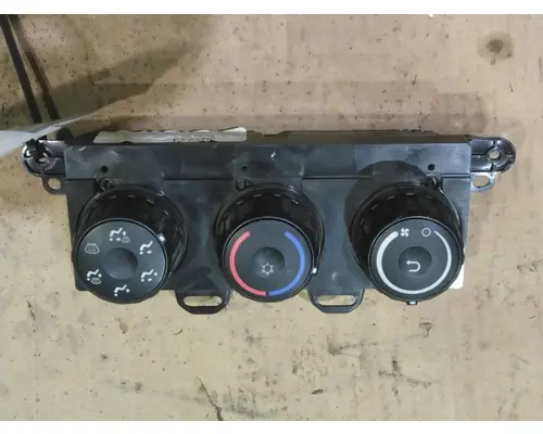 FREIGHTLINER CASCADIA 126 TEMPERATURE CONTROL