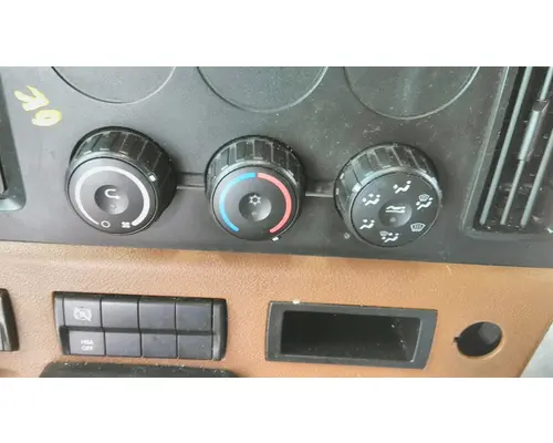 FREIGHTLINER CASCADIA 126 TEMPERATURE CONTROL