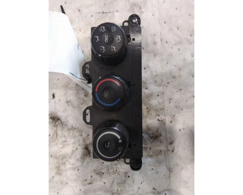 FREIGHTLINER CASCADIA 126 TEMPERATURE CONTROL
