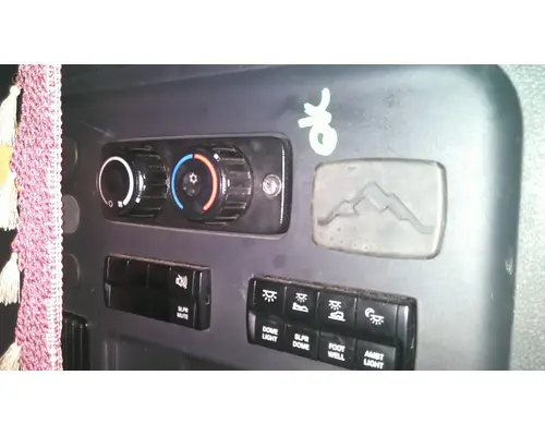 FREIGHTLINER CASCADIA 126 TEMPERATURE CONTROL