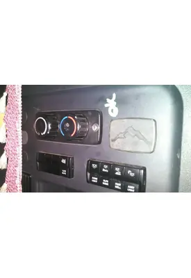 FREIGHTLINER CASCADIA 126 TEMPERATURE CONTROL