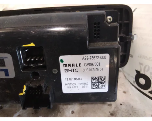FREIGHTLINER CASCADIA 126 TEMPERATURE CONTROL