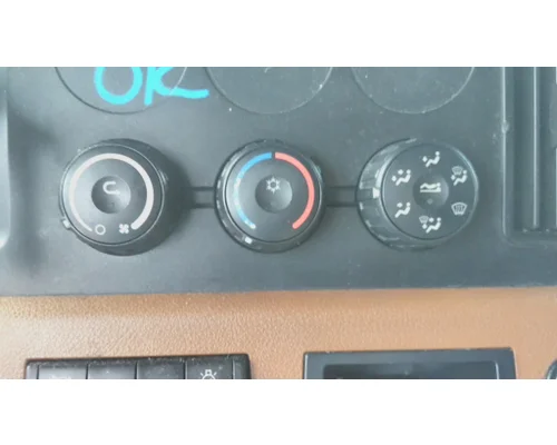 FREIGHTLINER CASCADIA 126 TEMPERATURE CONTROL