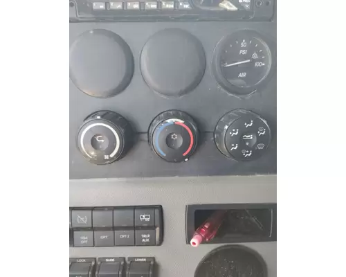 FREIGHTLINER CASCADIA 126 TEMPERATURE CONTROL