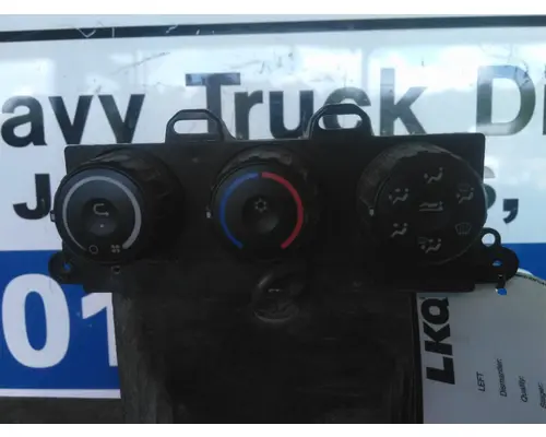 FREIGHTLINER CASCADIA 126 TEMPERATURE CONTROL