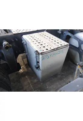 FREIGHTLINER CASCADIA 126 TOOL BOX