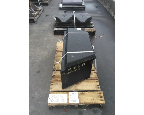 FREIGHTLINER CASCADIA 126 TOOL BOX