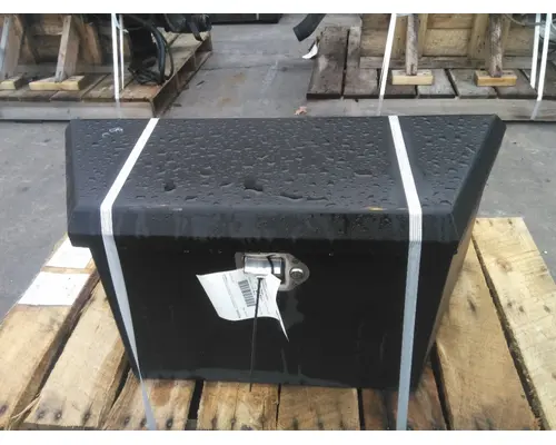 FREIGHTLINER CASCADIA 126 TOOL BOX