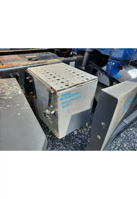 FREIGHTLINER CASCADIA 126 TOOL BOX