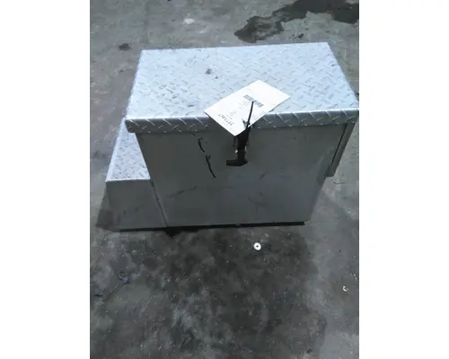 FREIGHTLINER CASCADIA 126 TOOL BOX