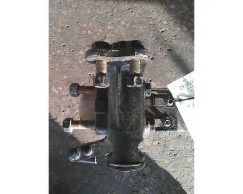 FREIGHTLINER CASCADIA 126 TOW HOOK