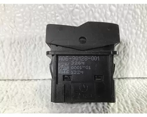 FREIGHTLINER CASCADIA 126 UTILITY LAMP SWITCH