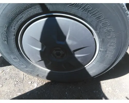 FREIGHTLINER CASCADIA 126 WHEELHUB COVER