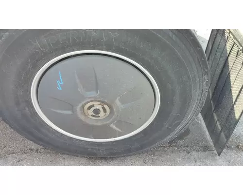 FREIGHTLINER CASCADIA 126 WHEELHUB COVER