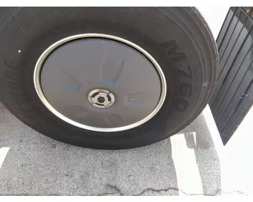 FREIGHTLINER CASCADIA 126 WHEELHUB COVER