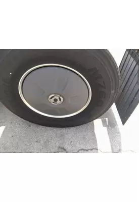 FREIGHTLINER CASCADIA 126 WHEEL/HUB COVER