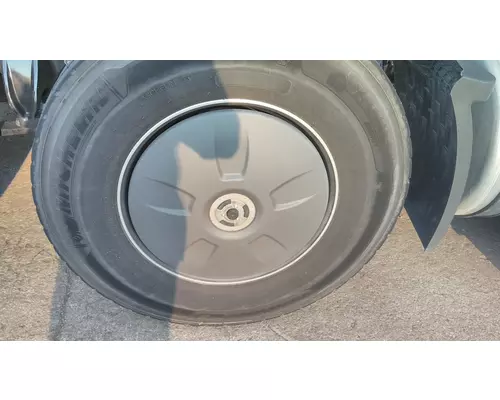 FREIGHTLINER CASCADIA 126 WHEELHUB COVER