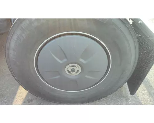 FREIGHTLINER CASCADIA 126 WHEELHUB COVER