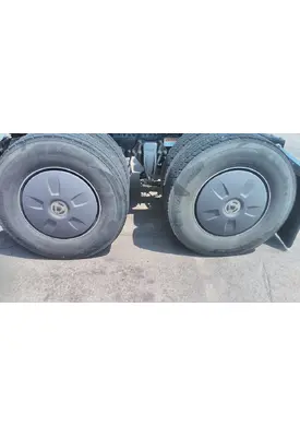 FREIGHTLINER CASCADIA 126 WHEEL/HUB COVER