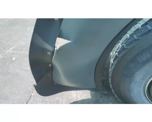 FREIGHTLINER CASCADIA 126 WHEELHUB COVER