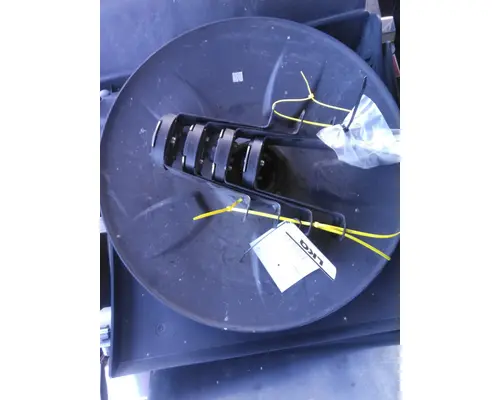 FREIGHTLINER CASCADIA 126 WHEELHUB COVER