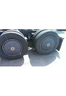 FREIGHTLINER CASCADIA 126 WHEEL/HUB COVER