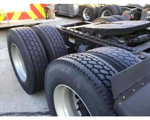 FREIGHTLINER CASCADIA 126 WHOLE TRUCK FOR PARTS