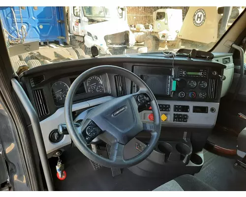 FREIGHTLINER CASCADIA 126 WHOLE TRUCK FOR RESALE