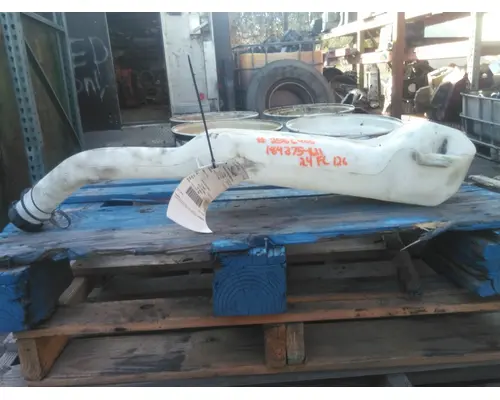 FREIGHTLINER CASCADIA 126 WINDSHIELD WASHER RESERVOIR