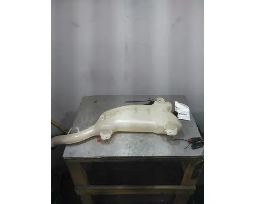 FREIGHTLINER CASCADIA 126 WINDSHIELD WASHER RESERVOIR