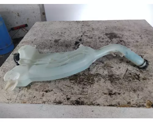 FREIGHTLINER CASCADIA 126 WINDSHIELD WASHER RESERVOIR