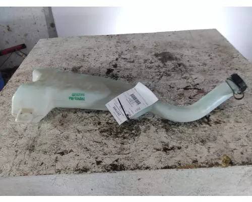 FREIGHTLINER CASCADIA 126 WINDSHIELD WASHER RESERVOIR