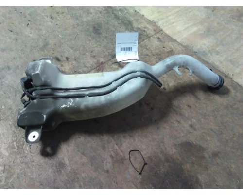FREIGHTLINER CASCADIA 126 WINDSHIELD WASHER RESERVOIR