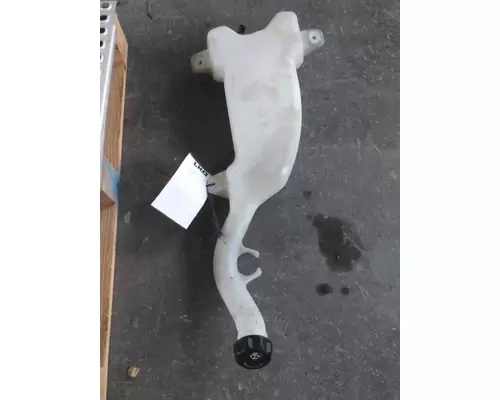 FREIGHTLINER CASCADIA 126 WINDSHIELD WASHER RESERVOIR