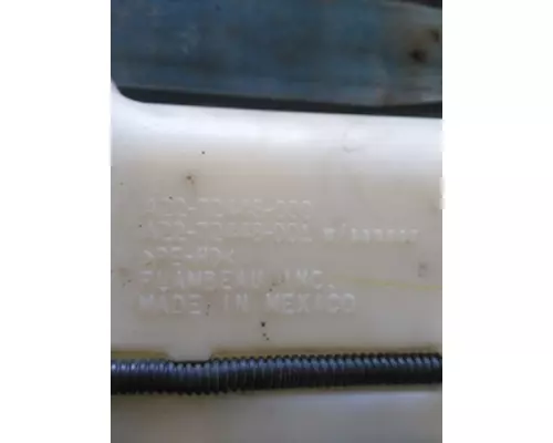 FREIGHTLINER CASCADIA 126 WINDSHIELD WASHER RESERVOIR