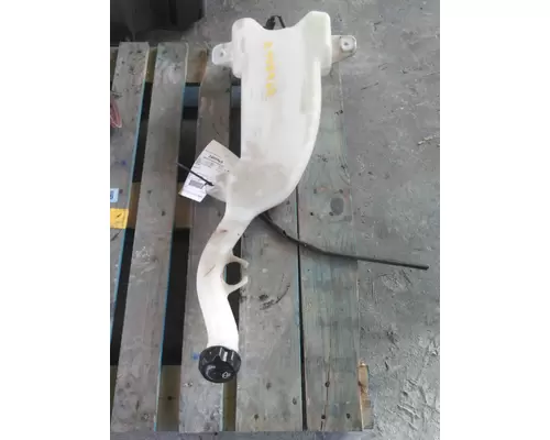 FREIGHTLINER CASCADIA 126 WINDSHIELD WASHER RESERVOIR
