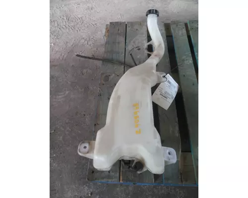 FREIGHTLINER CASCADIA 126 WINDSHIELD WASHER RESERVOIR