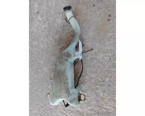 FREIGHTLINER CASCADIA 126 WINDSHIELD WASHER RESERVOIR