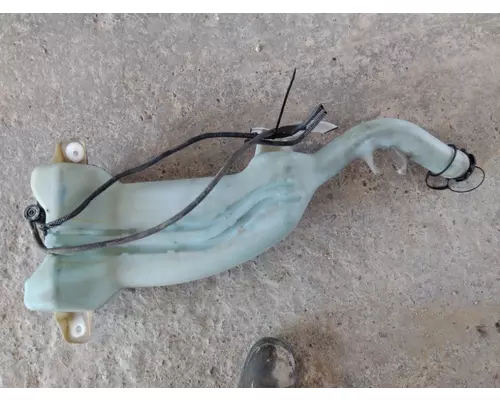 FREIGHTLINER CASCADIA 126 WINDSHIELD WASHER RESERVOIR