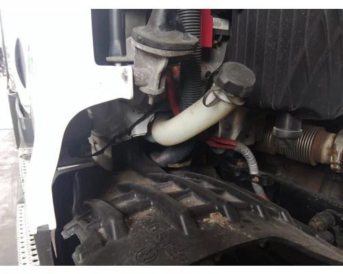 FREIGHTLINER CASCADIA 126 WINDSHIELD WASHER RESERVOIR