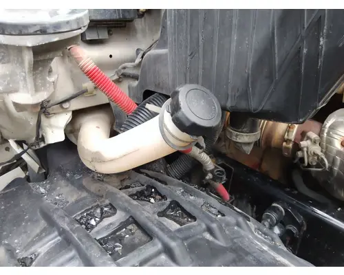 FREIGHTLINER CASCADIA 126 WINDSHIELD WASHER RESERVOIR