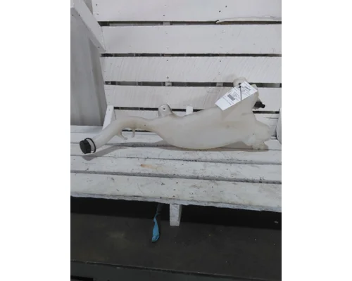 FREIGHTLINER CASCADIA 126 WINDSHIELD WASHER RESERVOIR