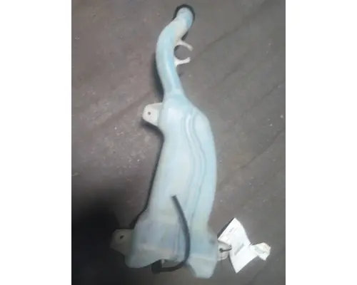 FREIGHTLINER CASCADIA 126 WINDSHIELD WASHER RESERVOIR