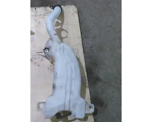 FREIGHTLINER CASCADIA 126 WINDSHIELD WASHER RESERVOIR