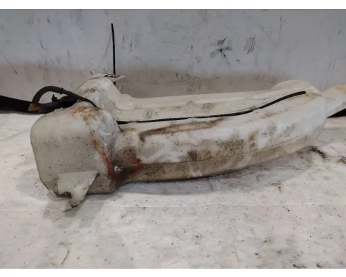 FREIGHTLINER CASCADIA 126 WINDSHIELD WASHER RESERVOIR