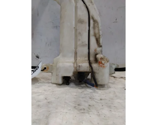 FREIGHTLINER CASCADIA 126 WINDSHIELD WASHER RESERVOIR