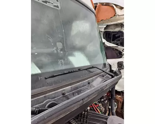 FREIGHTLINER CASCADIA 126 WINDSHIELD WIPER ARM